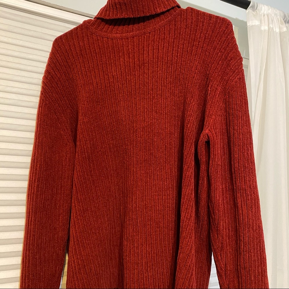 EDDIE BAUER RIBBED TURTLENECK SWEATER!